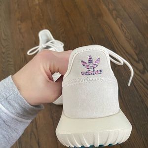 Adidas Tubular cream colored sneakers. Size 7!